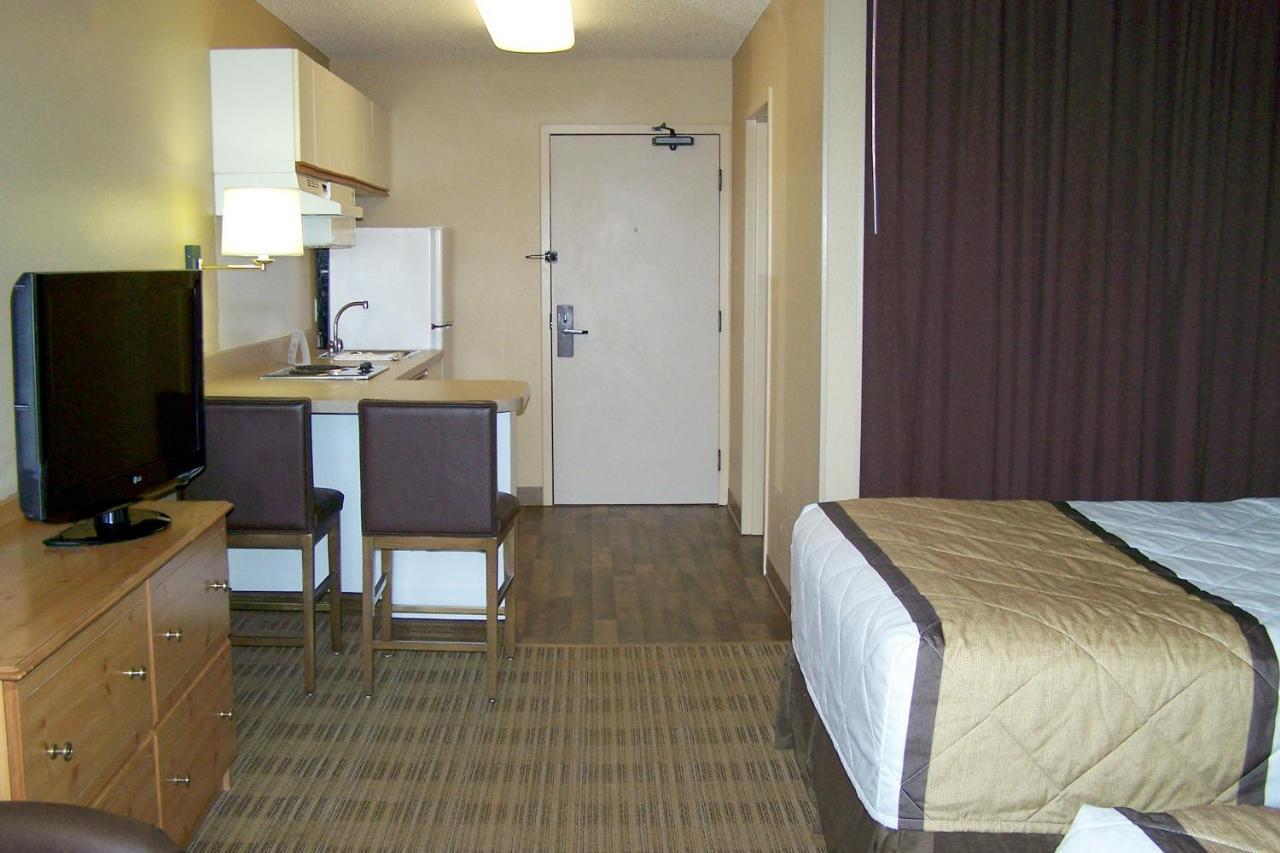 Extended Stay America Select Suites - Chicago - Westmont - Oak Brook Dış mekan fotoğraf