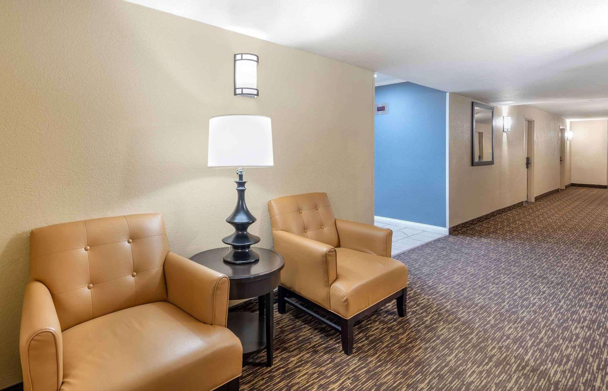 Extended Stay America Select Suites - Chicago - Westmont - Oak Brook Dış mekan fotoğraf