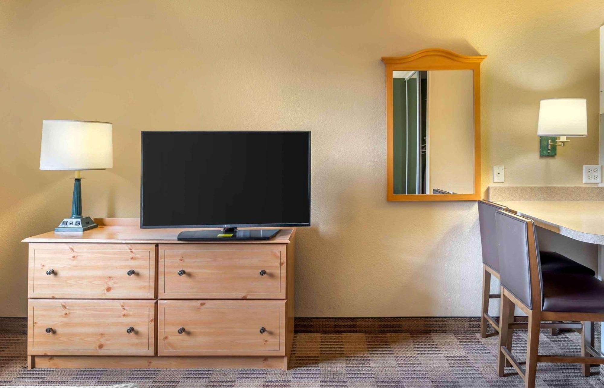 Extended Stay America Select Suites - Chicago - Westmont - Oak Brook Dış mekan fotoğraf