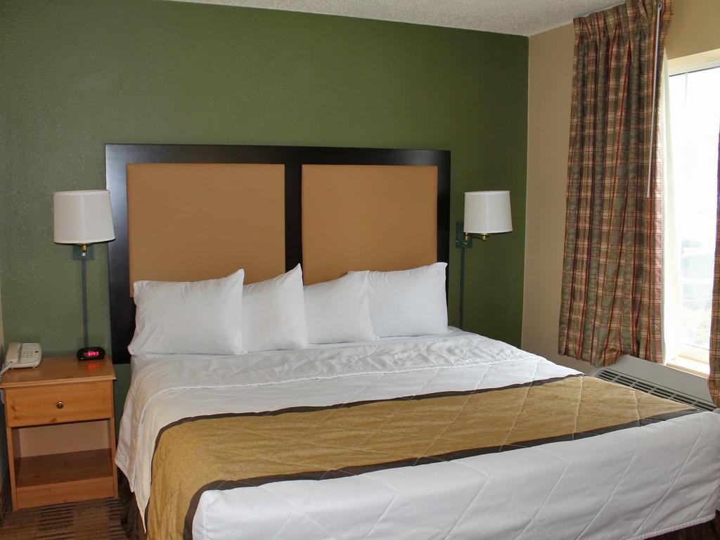 Extended Stay America Select Suites - Chicago - Westmont - Oak Brook Dış mekan fotoğraf